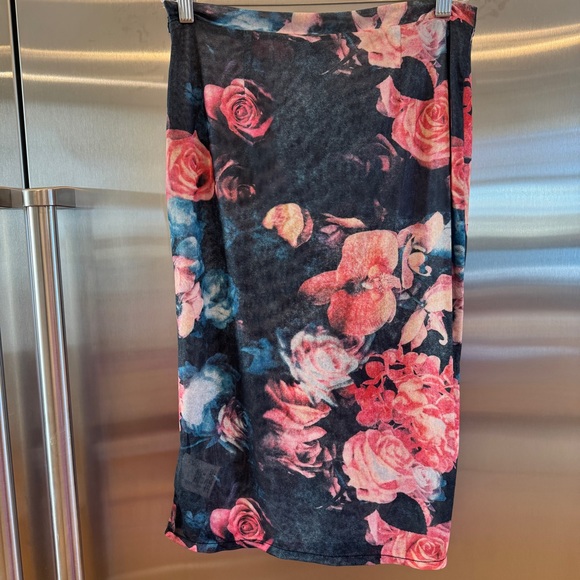 NWT Miaou Preston Skirt in Decades Rose Midi with Slit Floral - Picture 11 of 12